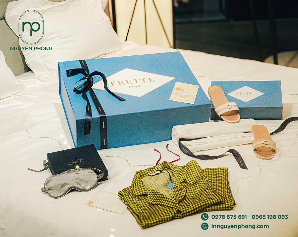 In hộp đựng các sản phẩm quần áo, giày dép, túi xách, phụ kiện thời trang